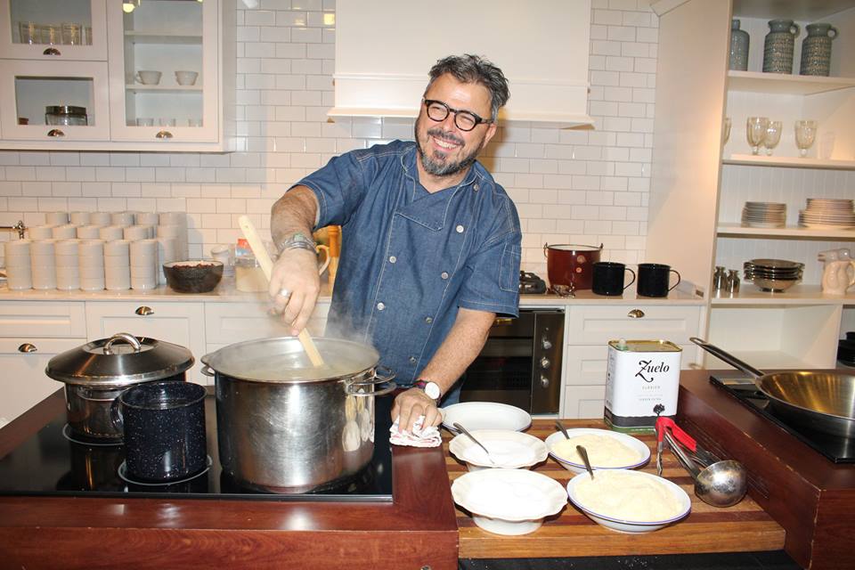 Donato cocinando
